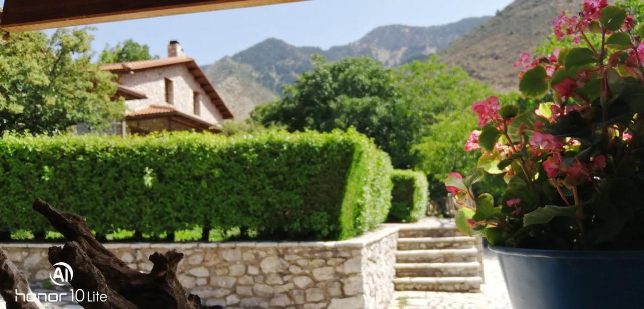Villa Petrina Theohari à Lekhouri Extérieur photo